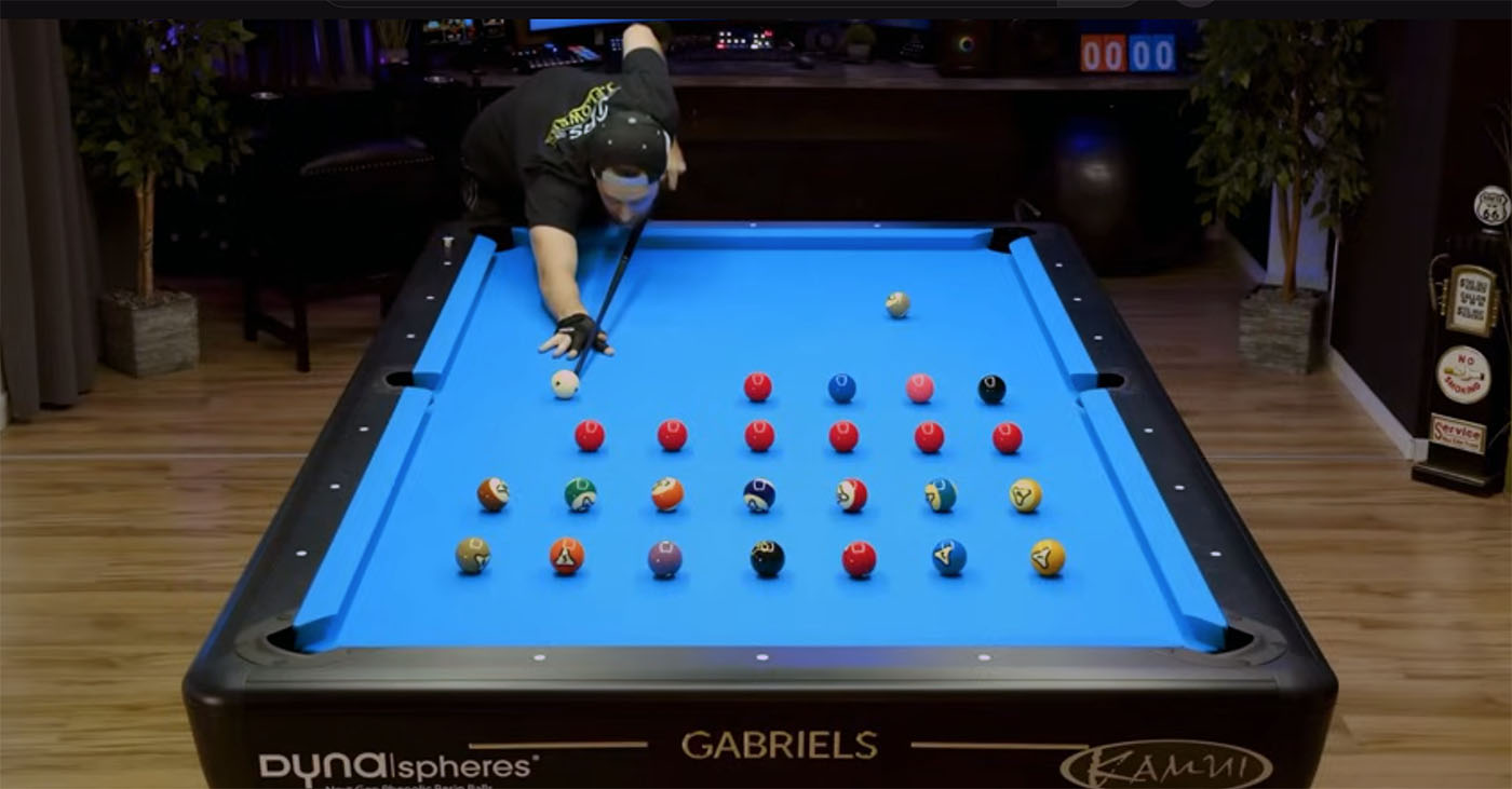 [votd] The Ultimate Skill Test: Can You Run 49 Balls Without Rails?